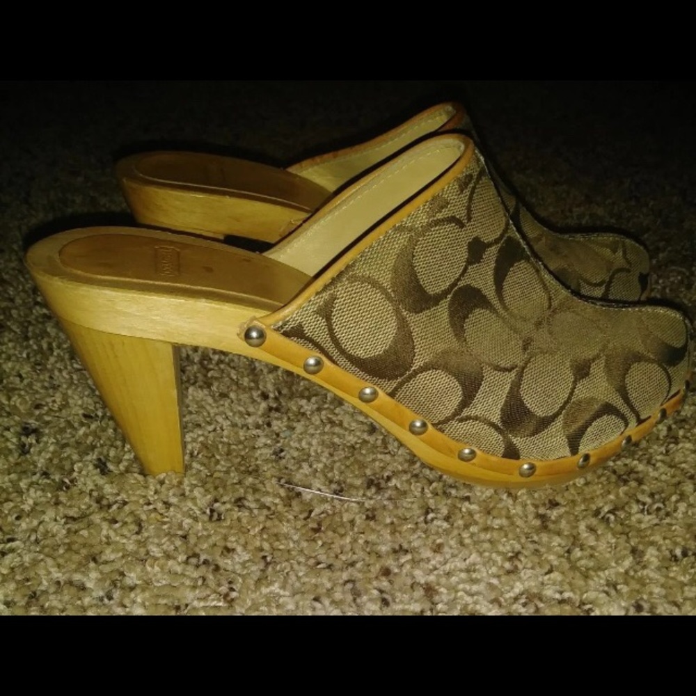 Coach Heel’s